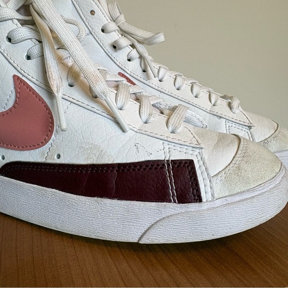 Nike Blazer Mid '77 Sneakers White Pink Burgundy Leather High Tops Women 9.5 - Picture 8 of 9